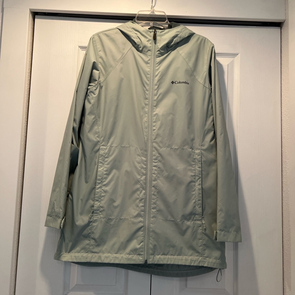 Columbia Gray-green Hooded fleece lined rain Jacket/parka woman’s size L